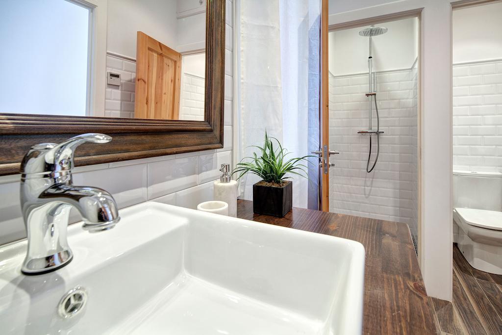 ברצלונה Habitat Apartments Rambla Deluxe מראה חיצוני תמונה