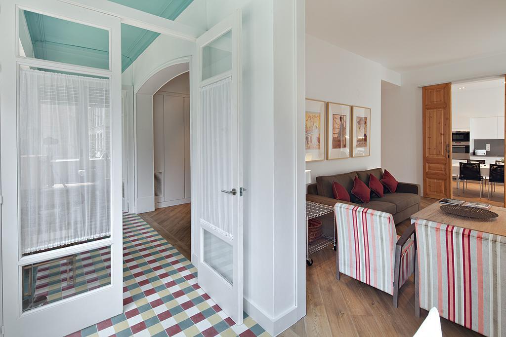 ברצלונה Habitat Apartments Rambla Deluxe מראה חיצוני תמונה